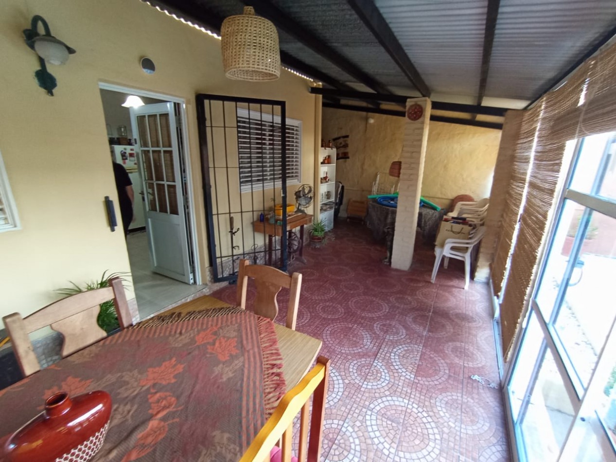 CASA EN VENTA 3 DORM, PATIO - SANTO TOME