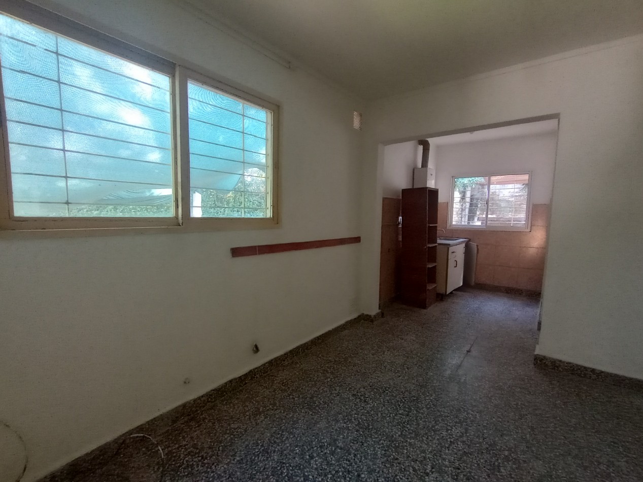 Casa a la venta a pocas cuadras de costanera - Dorrego 5900