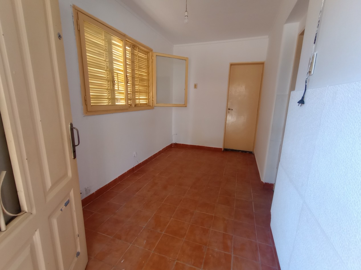 Casa a la venta a pocas cuadras de costanera - Dorrego 5900