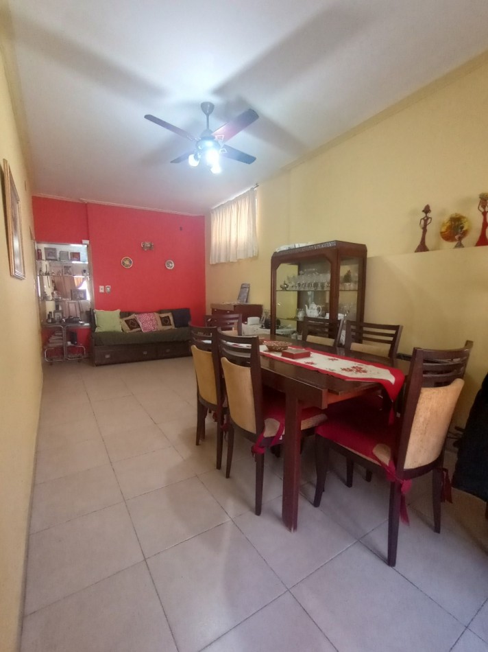 Casa interna NO PH - Zona de bv.