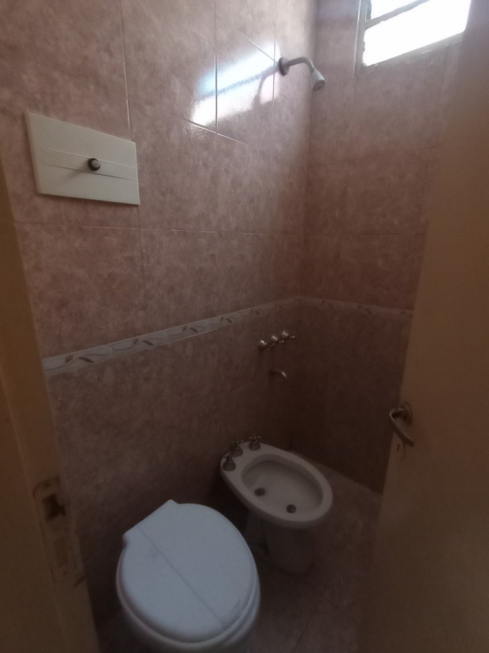 Casa a la venta a pocas cuadras de costanera - Dorrego 5900