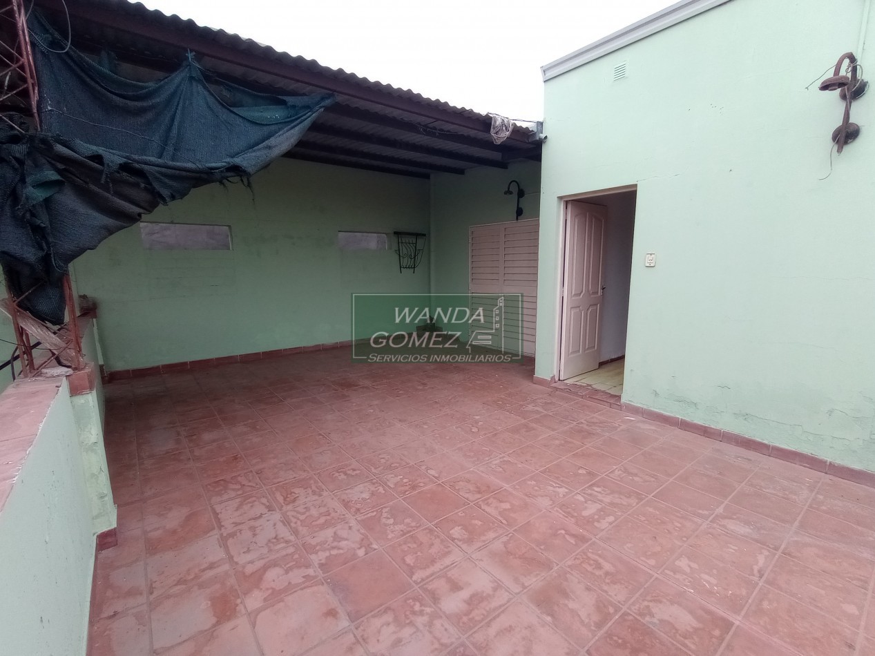 VENTA - CASA 4 DORM, 2 baño, gran terraza.