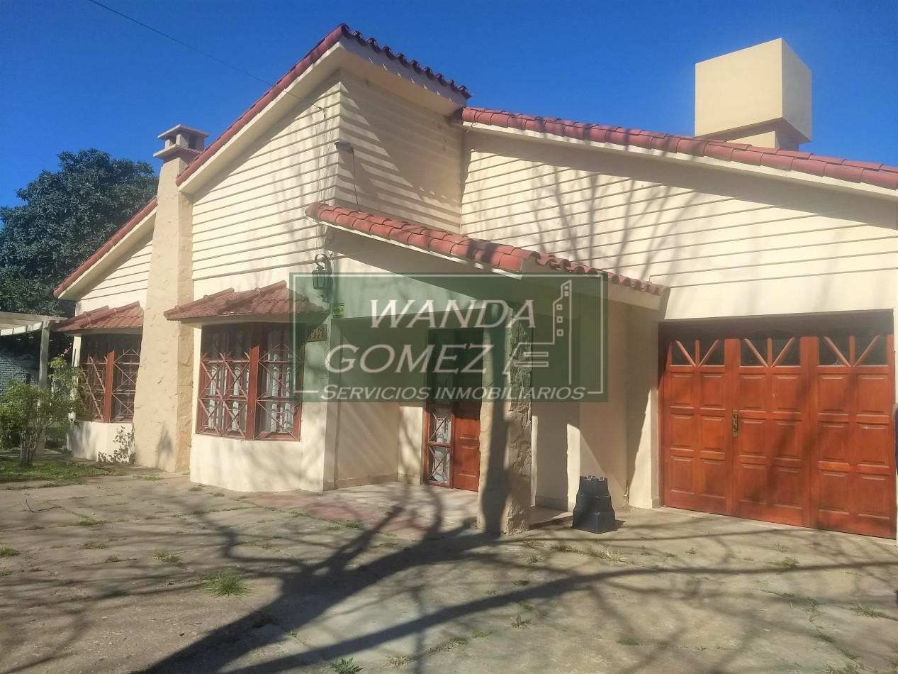 IMPORTANTE CASA EN SANTO TOME A LA VENTA