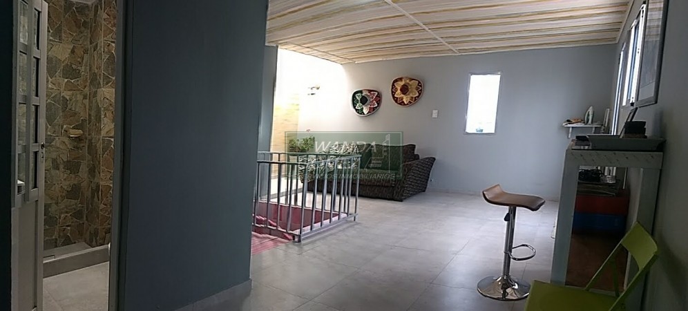 CASA IMPECABLE, COMODA A UNA CUADRA DE AV. GALICIA - SANTA FE