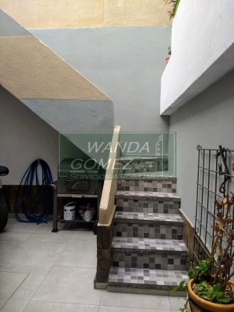 CASA IMPECABLE, COMODA A UNA CUADRA DE AV. GALICIA - SANTA FE