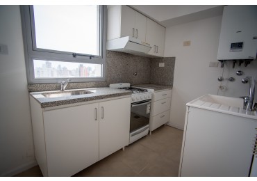 DEPARTAMENTO CENTRICO 2 DORMITORIOS CON COCHERA- ALQUILER