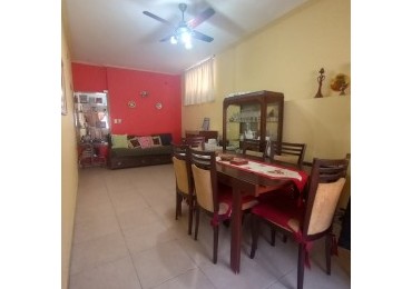 Casa interna NO PH - Zona de bv.